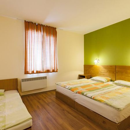 Sinia Vir Eco Residence Medven Extérieur photo